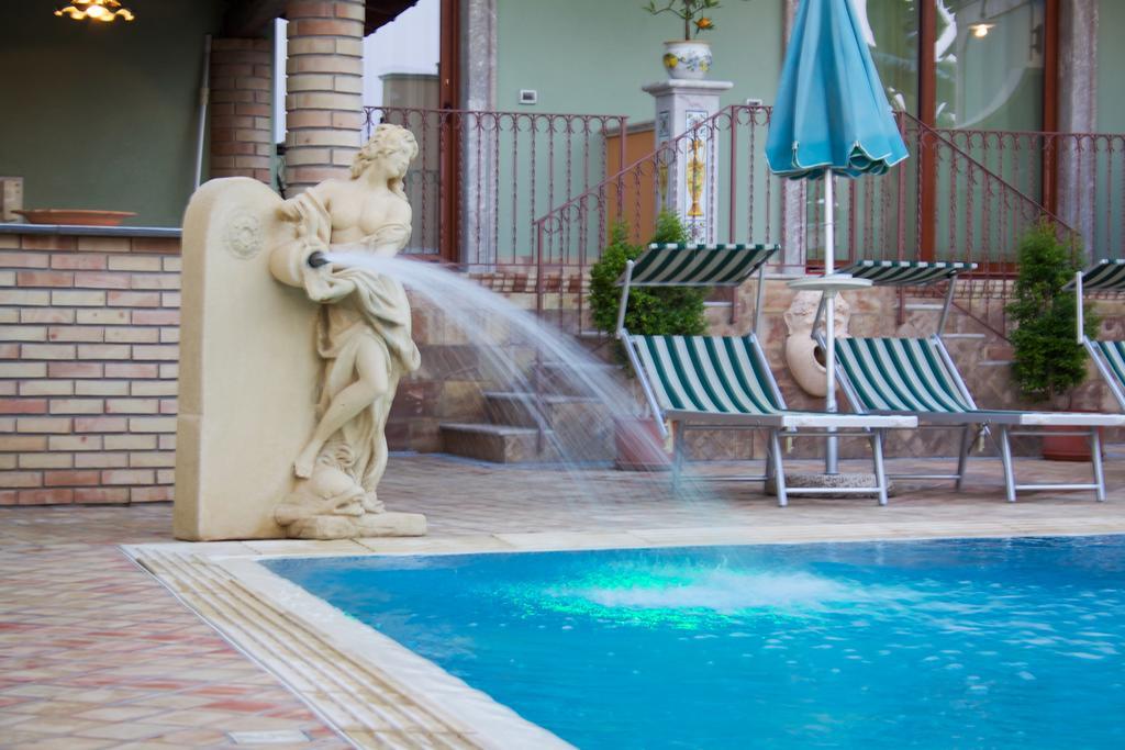 Villa Cristina Giardini Naxos Exterior foto